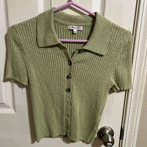 Short sleeve button up collard top